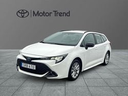Vit Begagnad 2025 Toyota Corolla Active Kombi | 339 900 kr (Lite dyr)