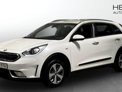 Vit (white) Begagnad 2018 Kia Niro Advance SUV | 159 900 kr (Marknadspris)