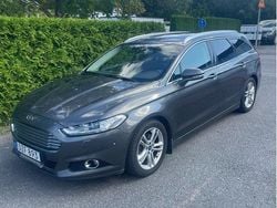 Grå Begagnad 2015 Ford Mondeo Titanium Kombi | 104 900 kr (Marknadspris)