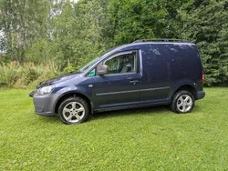 Blå Begagnad 2014 VW Caddy Minibuss | 95 000 kr (Marknadspris)