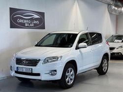 Vit Begagnad 2010 Toyota RAV4 SUV | 104 900 kr (Marknadspris)