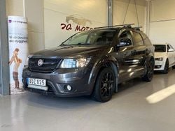 Grå Begagnad 2015 Fiat Freemont Sport SUV | 99 900 kr (Marknadspris)
