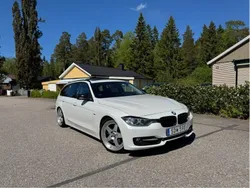 Vit Begagnad 2015 BMW 330 Kombi | 180 000 kr (Marknadspris)