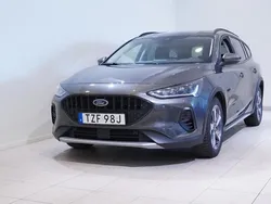 Grå (magnetic) Begagnad 2023 Ford Focus Active Kombi | 234 900 kr (Marknadspris)