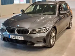 Grå Begagnad 2019 BMW 320 Sport Line Kombi | 269 900 kr (Lite dyr)