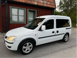Begagnad 2010 Opel Combo Minibuss | 24 000 kr