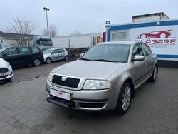 Ljusbrun Begagnad 2004 Skoda Superb Sedan | 26 900 kr