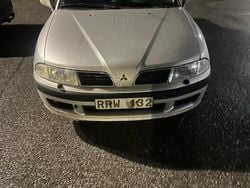 Begagnad 2000 Mitsubishi Carisma Sedan | 13 000 kr
