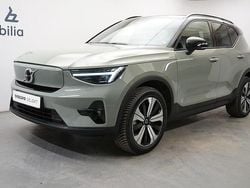 Grön Begagnad 2022 Volvo XC40 Plus SUV | 364 900 kr