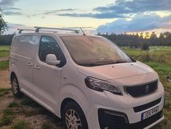 Vit Begagnad 2020 Peugeot Expert Van | 170 000 kr (Marknadspris)