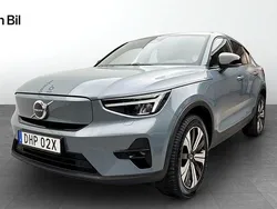 Grå Begagnad 2022 Volvo EC40 Plus SUV | 329 900 kr (Marknadspris)