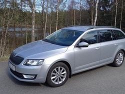 Begagnad 2016 Skoda Octavia Kombi | 125 000 kr (Marknadspris)