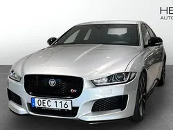 Grå (grey) Begagnad 2016 Jaguar XE S Sedan | 259 900 kr (Lite dyr)