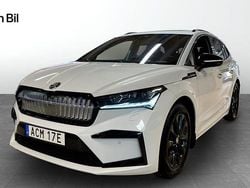 Vit Begagnad 2023 Skoda Enyaq iV SportLine SUV | 445 000 kr (Marknadspris)