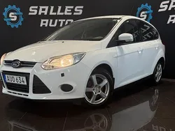 Vit Begagnad 2014 Ford Focus Trend Halvkombi | 80 000 kr (Superpris)