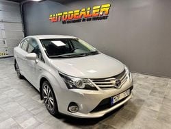 Silver Begagnad 2012 Toyota Avensis Sedan | 114 900 kr (Dyr)