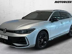 Silver Ny 2025 VW Passat R-line Kombi | 545 200 kr (Marknadspris)