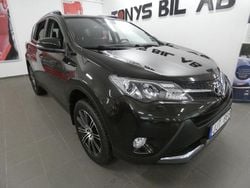Svart (brun) Begagnad 2014 Toyota RAV4 Active SUV | 139 900 kr (Bra pris)