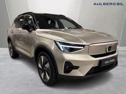 Ljusgrå Begagnad 2023 Volvo XC40 Plus SUV | 439 500 kr