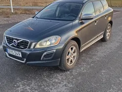 Grå Begagnad 2013 Volvo XC60 R-Design SUV | 96 000 kr (Bra pris)