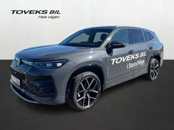 Grå (dolphin grey metallic) Begagnad 2025 VW Tayron R-line SUV | 584 900 kr