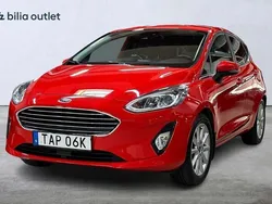 Röd Begagnad 2019 Ford Fiesta Titanium Halvkombi | 124 900 kr (Marknadspris)
