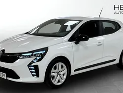 Vit (white) Begagnad 2024 Renault Clio V Evolution Halvkombi | 224 000 kr (Bra pris)
