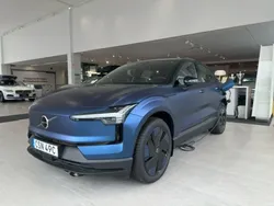 Svart Ny 2024 Volvo EX30 Plus SUV | 524 900 kr (Lite dyr)