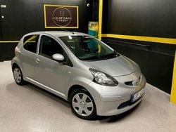 Silver Begagnad 2007 Toyota Aygo Halvkombi | 29 990 kr (Marknadspris)