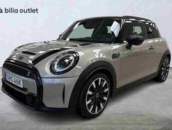 Grå Begagnad 2021 Mini Cooper S Comfort Halvkombi | 189 900 kr (Marknadspris)