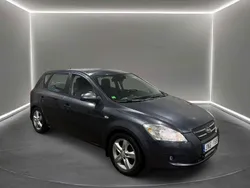 Grå Begagnad 2008 Kia Ceed EX Halvkombi | 49 900 kr (Marknadspris)