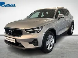 Silver (silver dawn metallic) Begagnad 2023 Volvo XC40 Core SUV | 339 900 kr (Marknadspris)