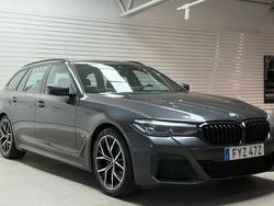 Grå Begagnad 2021 BMW 520 M Sport Kombi | 279 000 kr (Marknadspris)