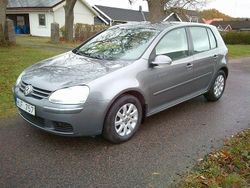Grå Begagnad 2008 VW Golf VI Trendline Halvkombi | 25 800 kr (Marknadspris)