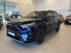 Mörkblå (mblå) Begagnad 2024 Toyota RAV4 SUV | 479 000 kr