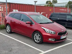 Röd Begagnad 2013 Kia Ceed Kombi | 65 000 kr (Marknadspris)