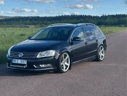 Svart Begagnad 2013 VW Passat Kombi | 53 000 kr (Marknadspris)
