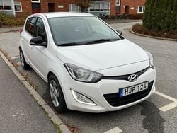 Begagnad 2015 Hyundai i20 Halvkombi | 67 000 kr (Superpris)
