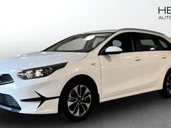Vit (white) Ny 2025 Kia Ceed Sportswagon Kombi | 299 900 kr (Lite dyr)