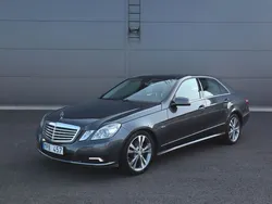 Mörkgrå Begagnad 2010 Mercedes E350 Sedan | 149 000 kr (Marknadspris)