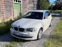 Vit Begagnad 2008 BMW 118 Coupé Advantage Sportkupé | 53 900 kr