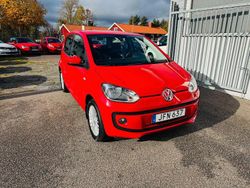Röd Begagnad 2014 VW up! high up! Halvkombi | 59 900 kr (Marknadspris)
