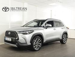 Silver (silver metallic ) Begagnad 2025 Toyota Corolla Cross Style SUV | 379 900 kr (Lite dyr)