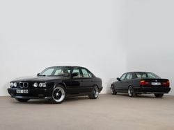 Svart Begagnad 1991 BMW M5 Sedan | 499 000 kr