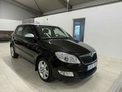 Svart Begagnad 2011 Skoda Fabia Active Halvkombi | 49 900 kr (Marknadspris)