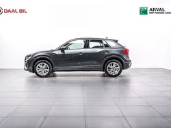 Grå Begagnad 2020 Audi Q2 S-Line SUV | 249 900 kr (Bra pris)