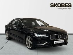 Svart Begagnad 2021 Volvo S60 Inscription Sedan | 299 400 kr (Bra pris)