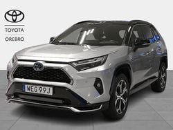 Grå Begagnad 2022 Toyota RAV4 Hybrid Premium SUV | 399 900 kr (Marknadspris)