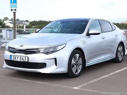 Grå Begagnad 2016 Kia Optima Hybrid 2 Sedan | 209 500 kr (Bra pris)