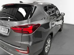 Grå (grå metallic) Begagnad 2024 Ssangyong Rexton SUV | 429 900 kr